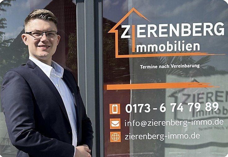 Foto 🏡 Verstärkung bei ZIERENBERG Immobilien in Wolfenbüttel !<br> Ab sofort sind wir als Vater-und-Sohn-Team gemeinsam für unsere Kunden in Wolfenbüttel, Braunschweig und Salzgitter unterwegs.<br>Mit Arne Zierenberg ergänzt nun ein gelernter Immobilienkaufmann unser Familienunternehmen.<br>Neben fachlicher Kompetenz und Berufserfahrung bringt er vor allem frische Ideen, Engagement und neue Impulse mit.<br><br>Unser Anspruch bleibt dabei unverändert:<br>Persönliche Betreuung, ehrliche Beratung und eine vertrauensvolle Zusammenarbeit auf Augenhöhe.<br>Wir freuen uns auf viele gemeinsame Projekte und darauf, unsere Kunden weiterhin bestmöglich beim Verkauf und der Vermarktung ihrer Immobilien zu begleiten.<br><br>Ihr Team von ZIERENBERG Immobilien Foto 🏡 Verstärkung bei ZIERENBERG Immobilien in Wolfenbüttel !<br> Ab sofort sind wir als Vater-und-Sohn-Team gemeinsam für unsere Kunden in Wolfenbüttel, Braunschweig und Salzgitter unterwegs.<br>Mit Arne Zierenberg ergänzt nun ein gelernter Immobilienkaufmann unser Familienunternehmen.<br>Neben fachlicher Kompetenz und Berufserfahrung bringt er vor allem frische Ideen, Engagement und neue Impulse mit.<br><br>Unser Anspruch bleibt dabei unverändert:<br>Persönliche Betreuung, ehrliche Beratung und eine vertrauensvolle Zusammenarbeit auf Augenhöhe.<br>Wir freuen uns auf viele gemeinsame Projekte und darauf, unsere Kunden weiterhin bestmöglich beim Verkauf und der Vermarktung ihrer Immobilien zu begleiten.<br><br>Ihr Team von ZIERENBERG Immobilien