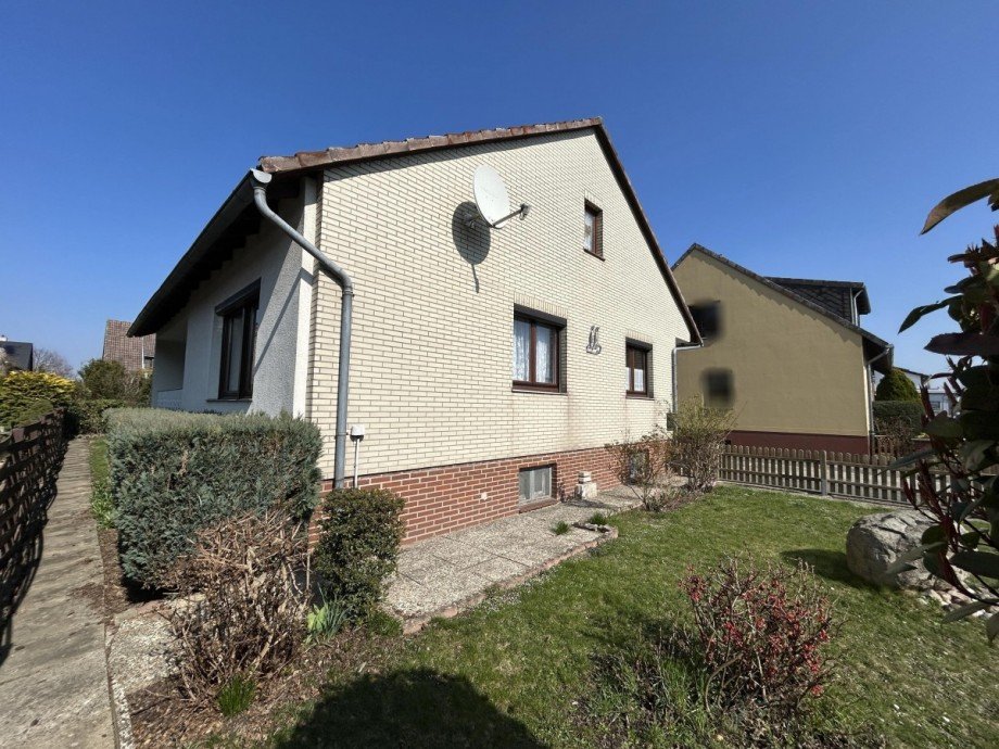 Garten vorm Haus Einfamilienhaus Wolfenb�ttel
