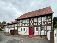 Hauptbild Historisches Fachwerkhaus mit Einliegerwohnung, Nebengebäude & großem Grundstück in zentraler Lage von Schöningen