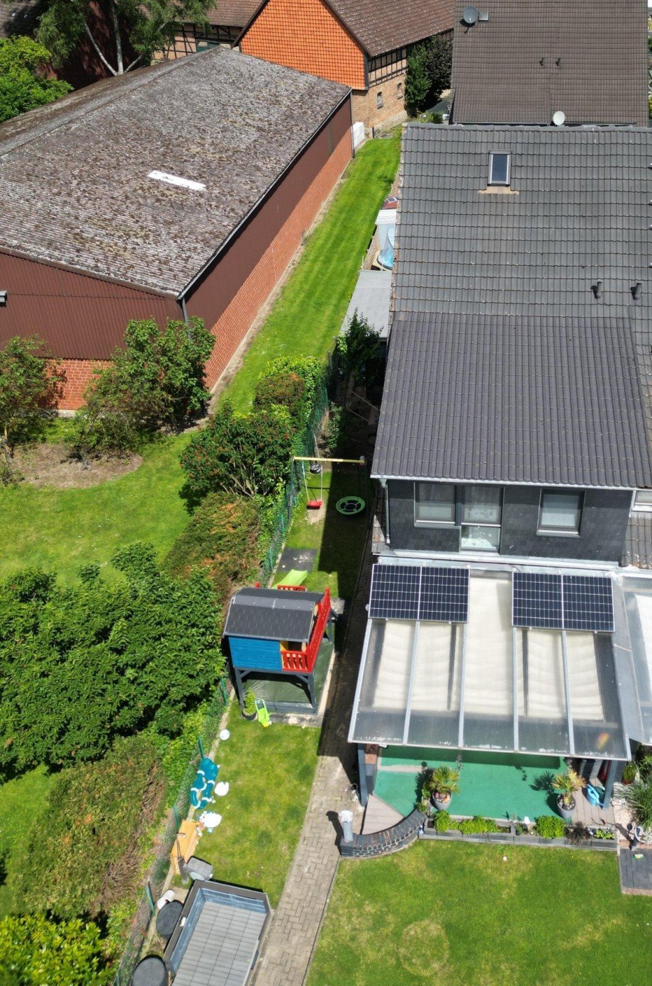 Dohne - Blich vom Garten aufs Haus Doppelhaush�lfte Salzgitter