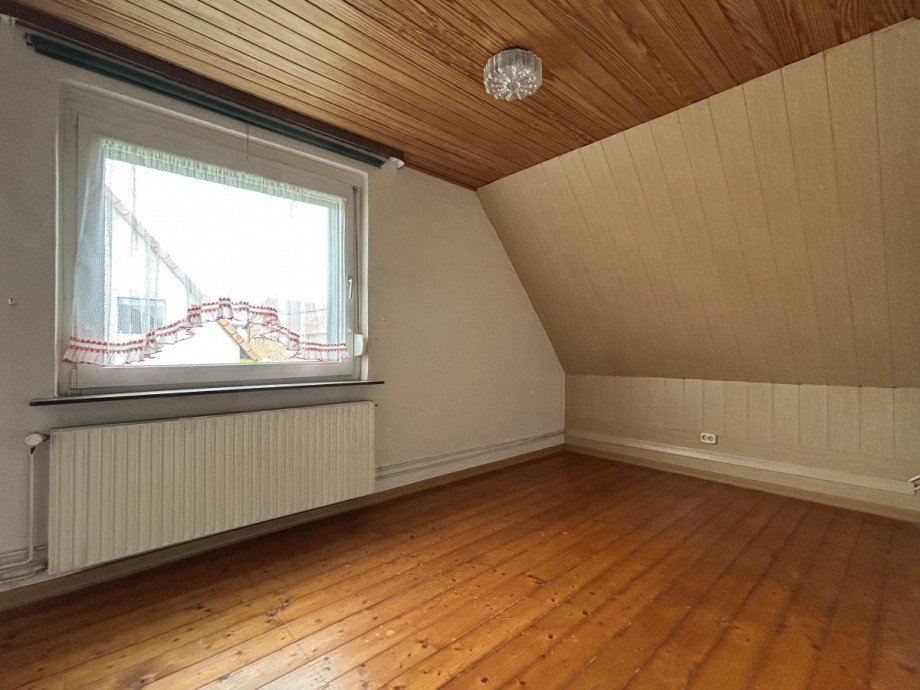Kind DG Einfamilienhaus Uehrde